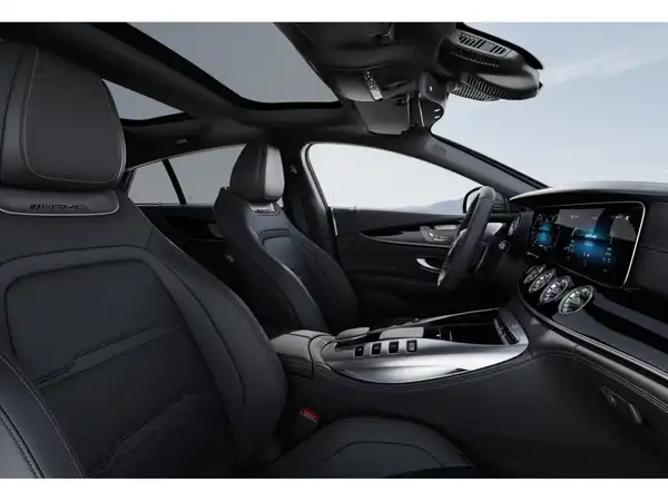 MERCEDES-BENZ AMG GT 53 4M+ (8/10)