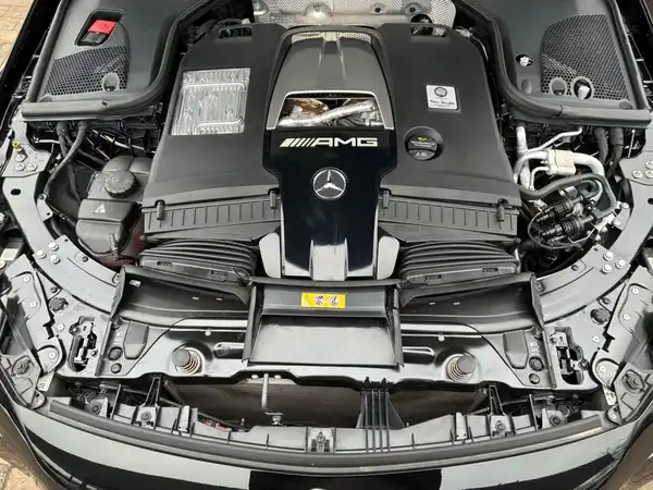 MERCEDES-BENZ AMG GT 63 S 4M+ (4/18)