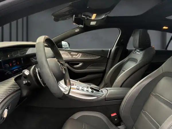 MERCEDES-BENZ AMG GT 63 S 4M+ (6/18)