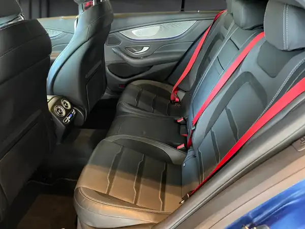 MERCEDES-BENZ AMG GT 43 (8/23)