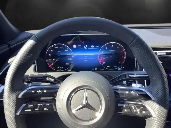 MERCEDES-BENZ E 450 4M (8/21)
