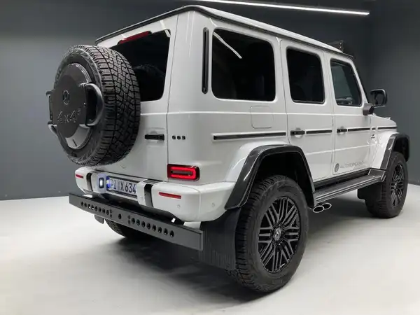 MERCEDES-BENZ AMG G 63 4x4 (4/18)
