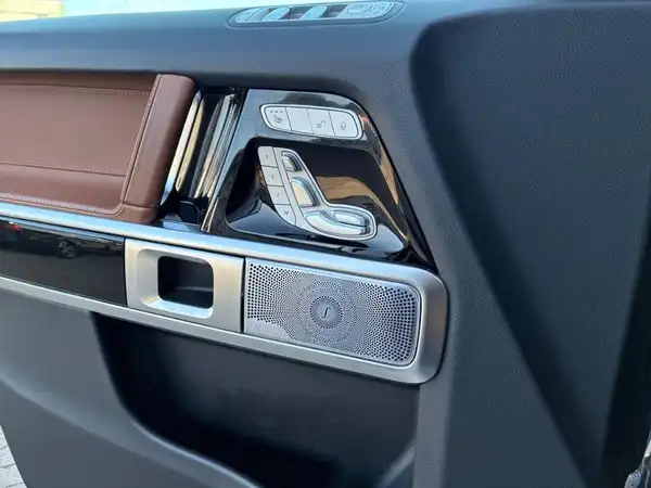 MERCEDES-BENZ G 400 d (6/17)