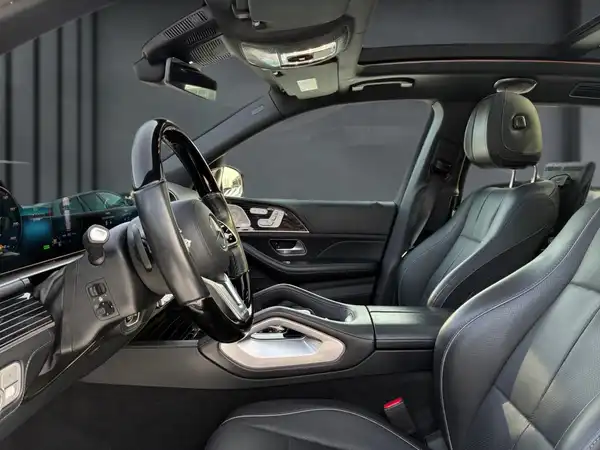 MERCEDES-BENZ Maybach GLS 600 (6/19)