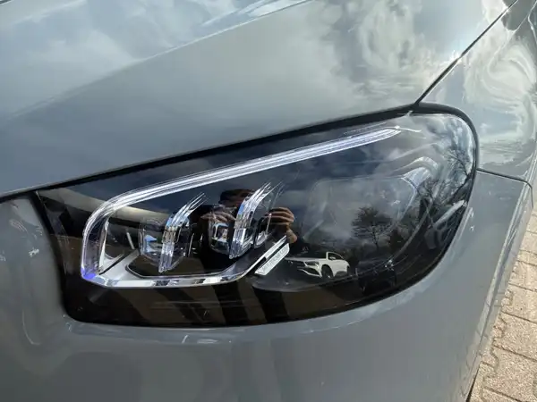 MERCEDES-BENZ GLS 450 d 4M (2/18)