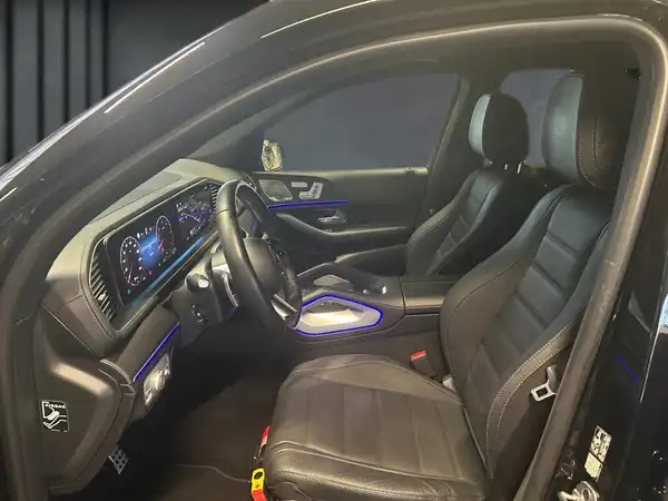 MERCEDES-BENZ GLS 450 d 4M (6/19)