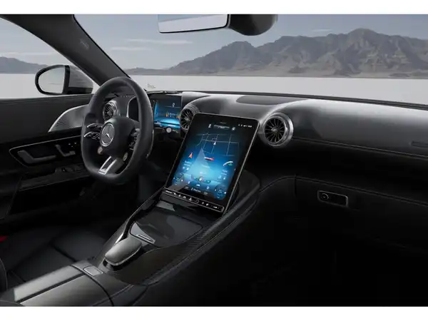 MERCEDES-BENZ AMG SL 63 4M+ (8/10)