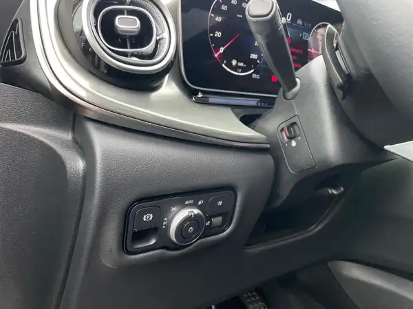 MERCEDES-BENZ V 300 d Exclusive Lang 4M (4/20)