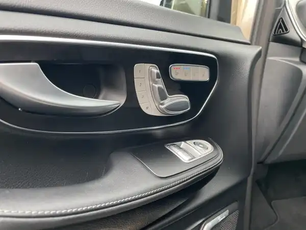 MERCEDES-BENZ V 300 d Exclusive Lang 4M (5/20)