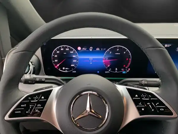 MERCEDES-BENZ V 300 d AVANTGARDE, LANG (8/21)